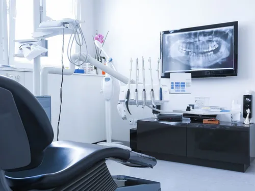 On-site dental lab at Desoto Dentures and Implants